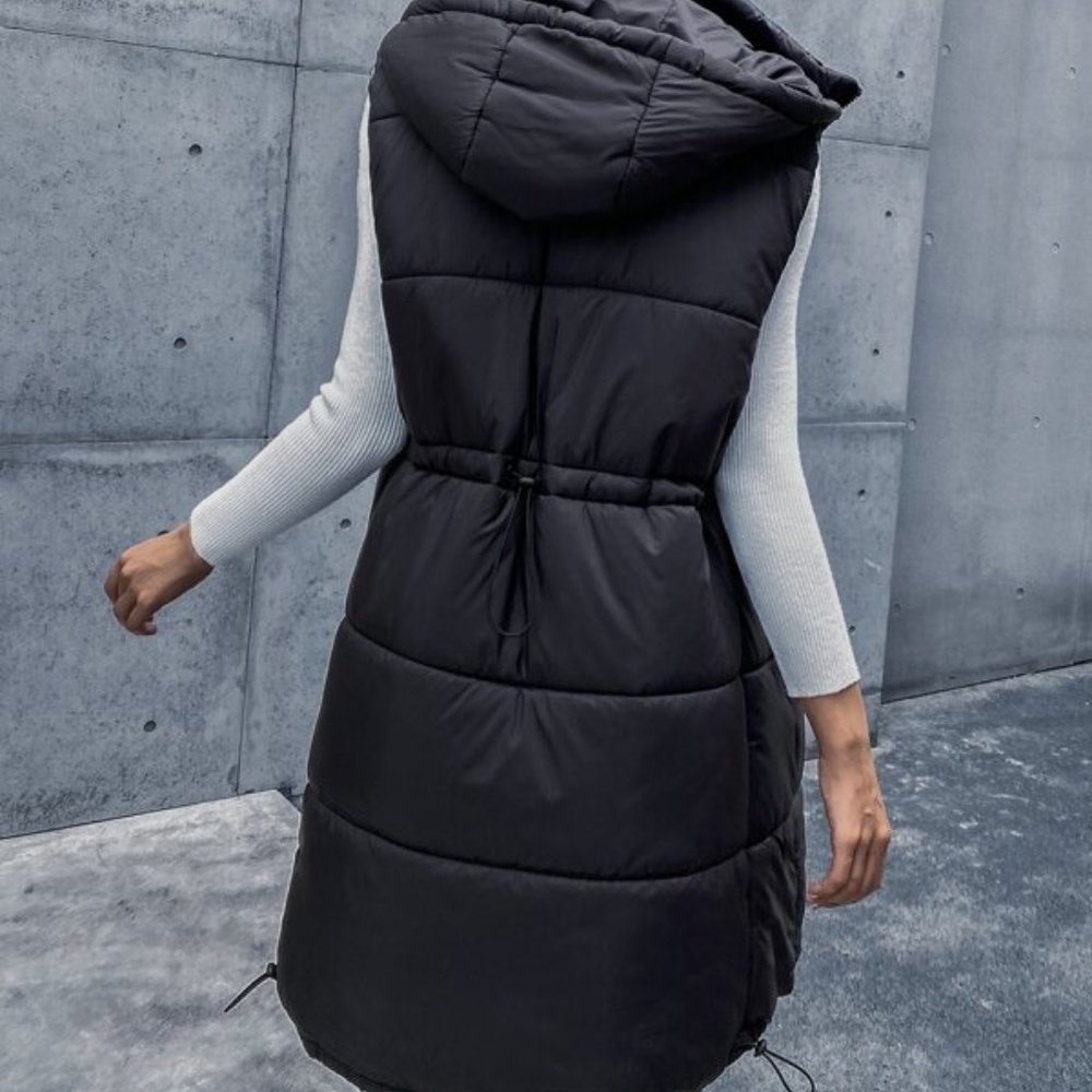 CHIC DOLLS Black Puffer Vest - Picture 3 of 10
